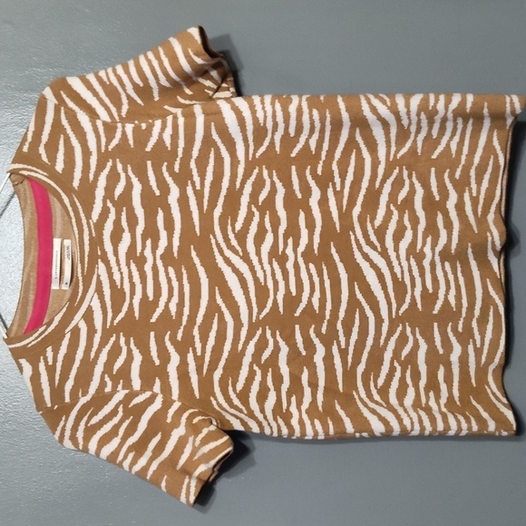 Anthropologie Evanna Tan White Zebra Short Sleeve Knit Sweater Tee Top Large - Picture 1 of 7